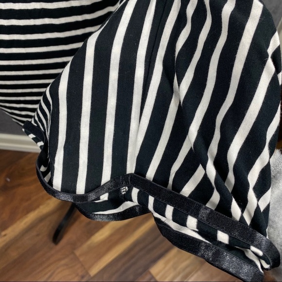 Stella & Dot Maette Avery striped Bell Sleeve Top - Picture 6 of 11